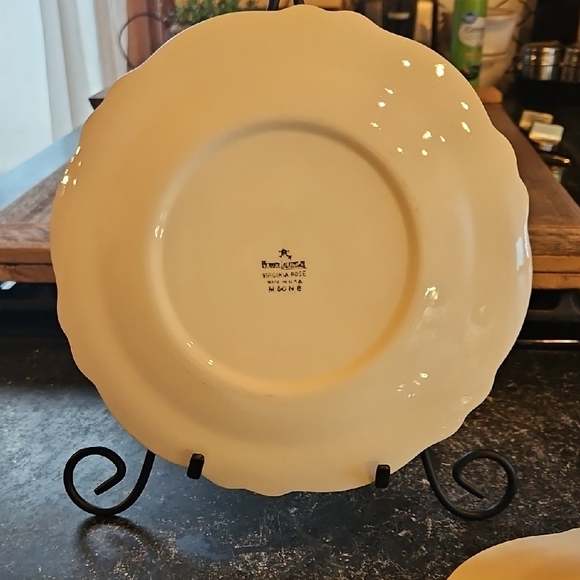 Set Of 6 Homer Laughlin Floral Plate with Pink and Purple Accents - Picture 13 of 14